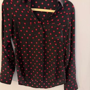 Express Women's Portofino Shirt Size XS Slim Fit Black Red Polka Dot Roll Tab